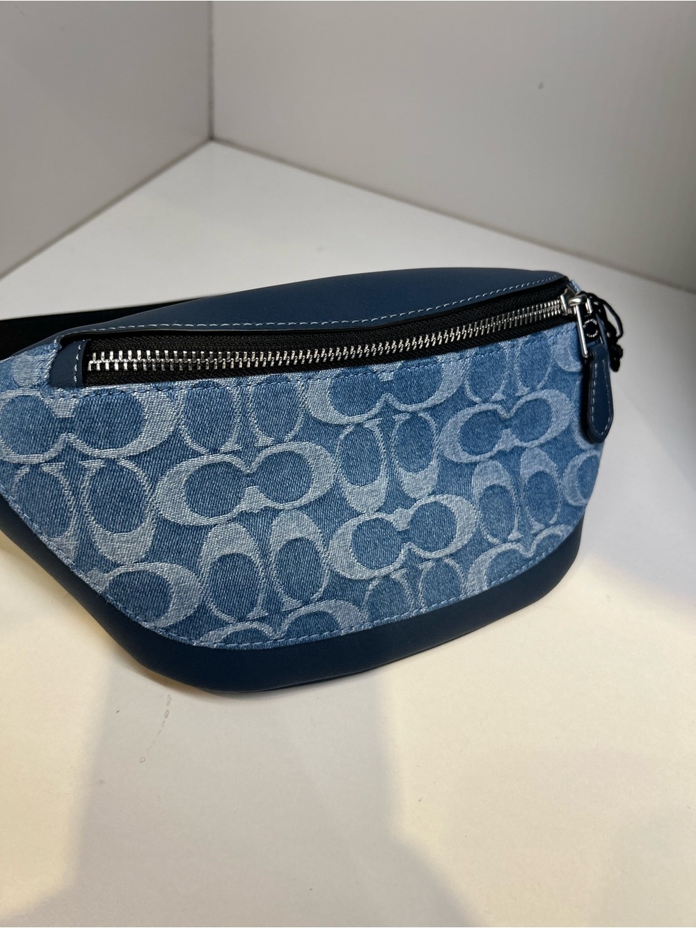 COACH blue Leather canvas logo Men’s wareen mini Belt Bag new